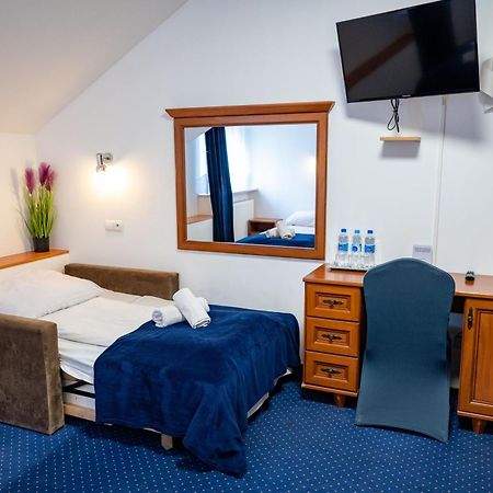 Hotel Duet Хелм Экстерьер фото