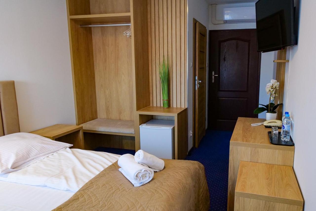 Hotel Duet Хелм Экстерьер фото