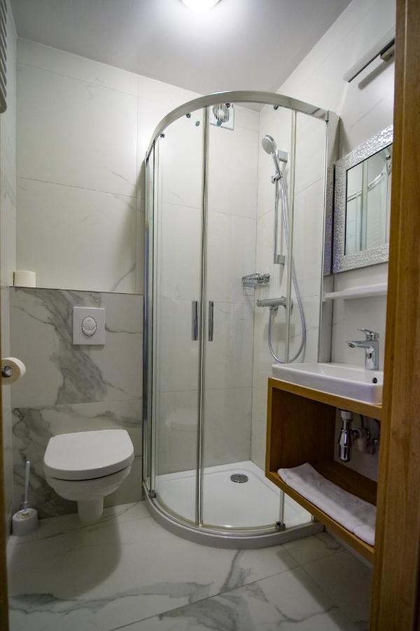 Hotel Duet Хелм Экстерьер фото