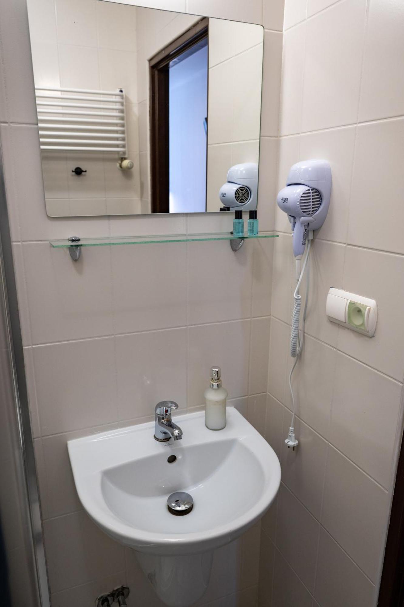 Hotel Duet Хелм Экстерьер фото