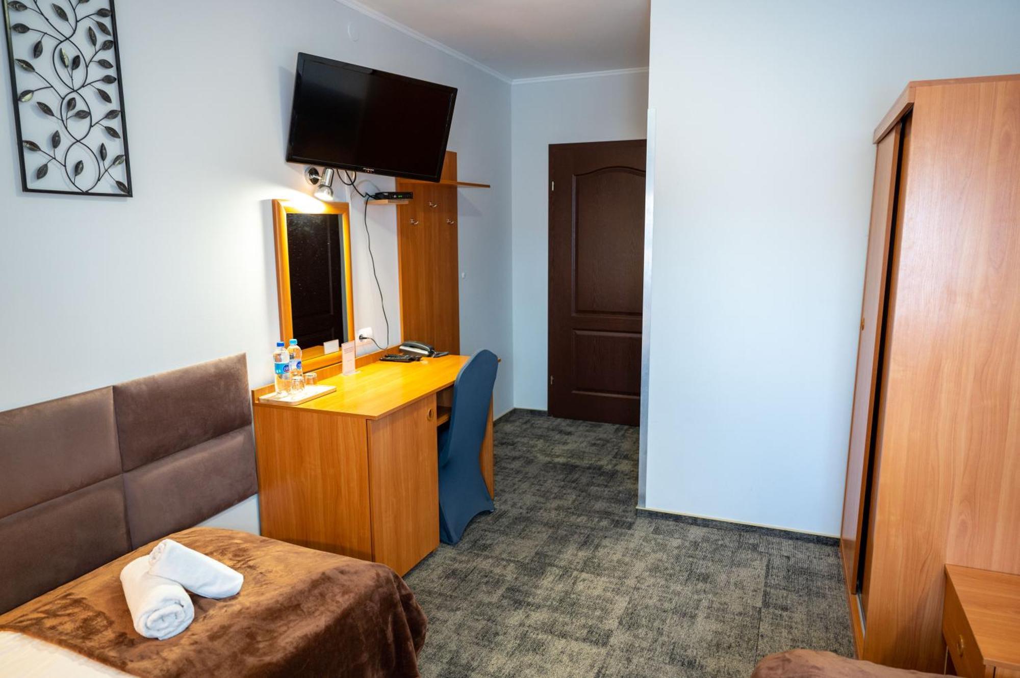 Hotel Duet Хелм Экстерьер фото