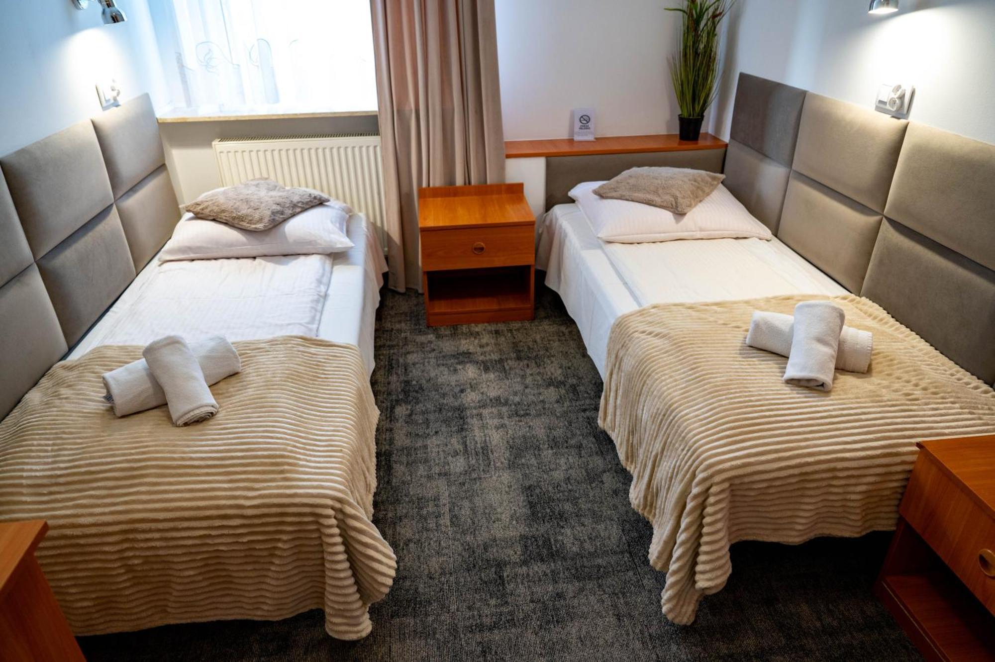 Hotel Duet Хелм Экстерьер фото
